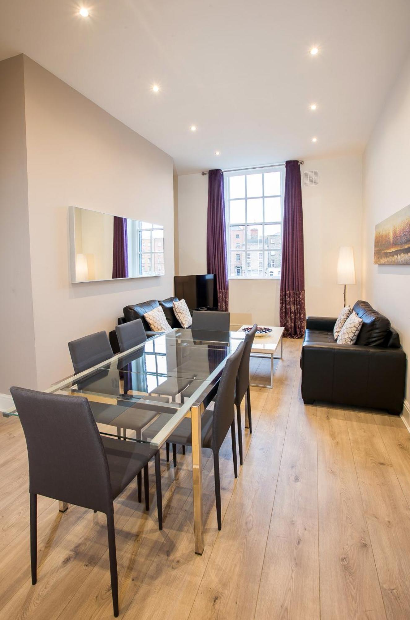 Temple Bar Essex Apartments Dublin Bagian luar foto