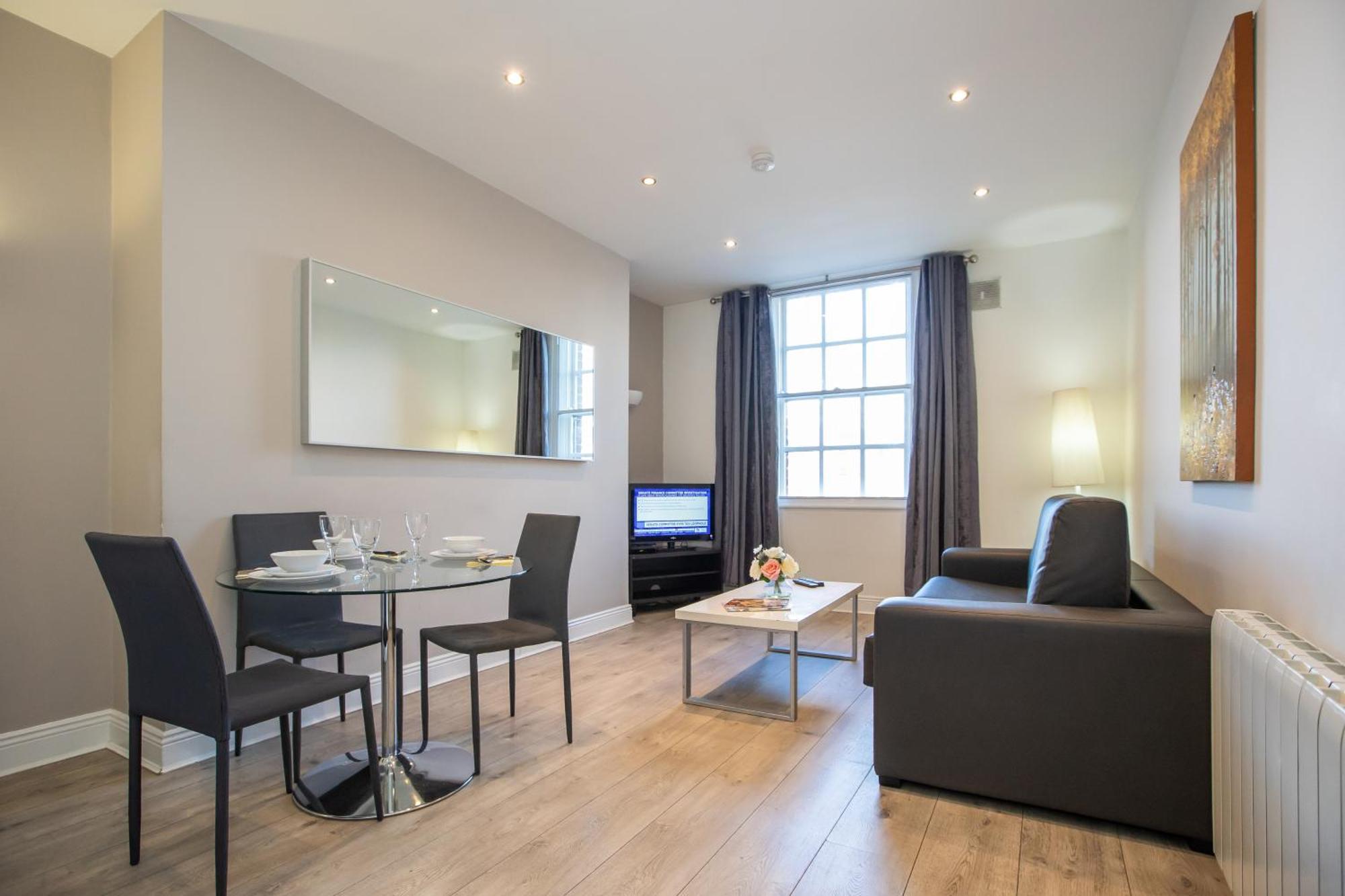 Temple Bar Essex Apartments Dublin Bagian luar foto