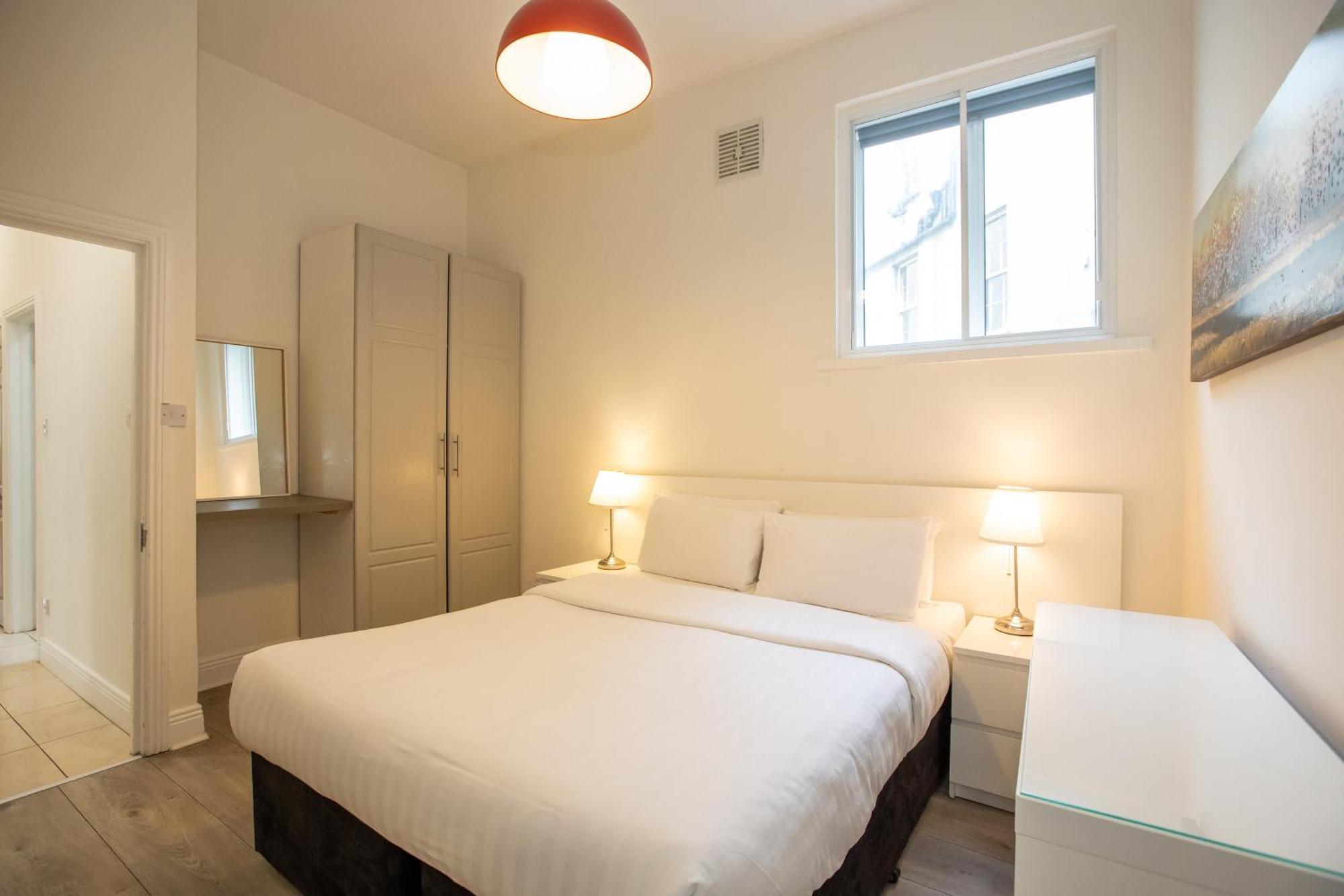 Temple Bar Essex Apartments Dublin Bagian luar foto